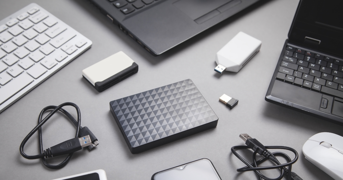 中古スマホの最大の不安であるバッテリー問題を解決。NewsedTechのバッテリー品質、劣化の仕組み、長持ちさせるコツまで初心者にもわかりやすく解説。